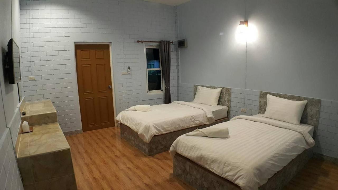 Three Bays Resort Prachuap Khiri Khan Bagian luar foto