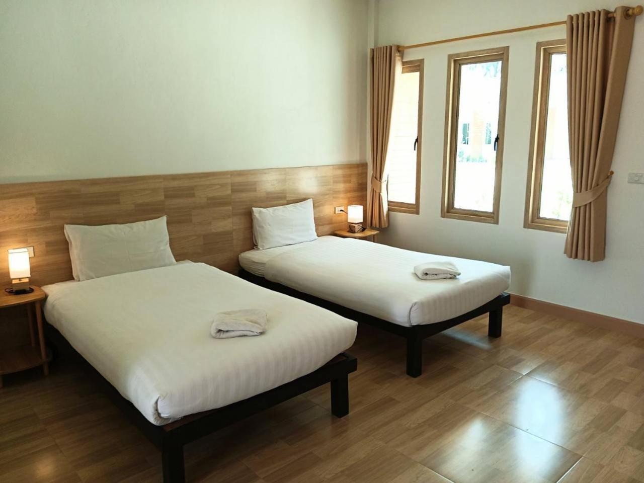 Three Bays Resort Prachuap Khiri Khan Bagian luar foto
